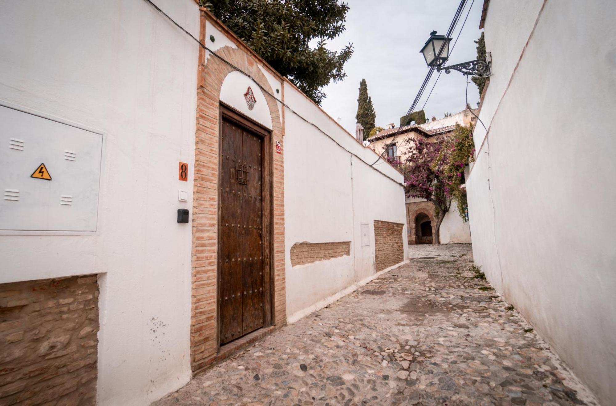 La Perla Del Oriente, Granada